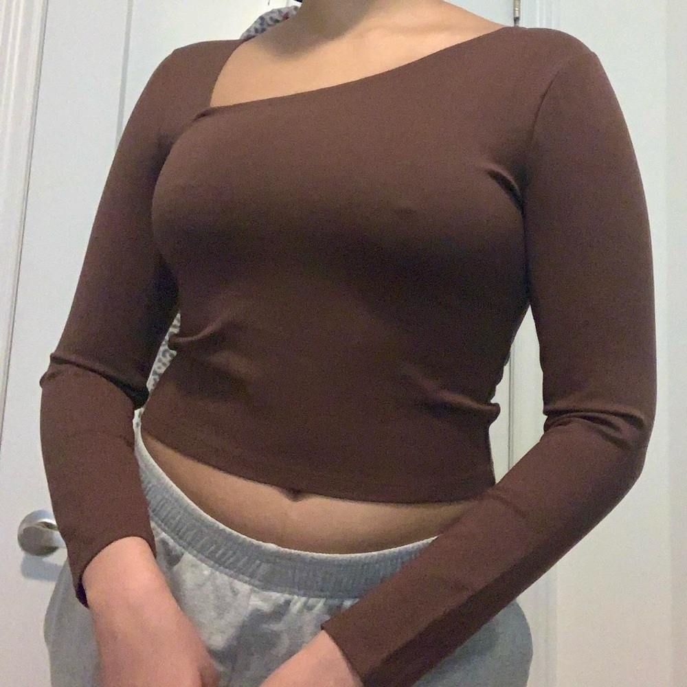SOFT A&F COLLECTION CHOCOLATE BROWN LONG SLEEVE 🤎🍫💫